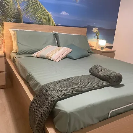 Holiday home Infuria Di Onde Con Posto Auto